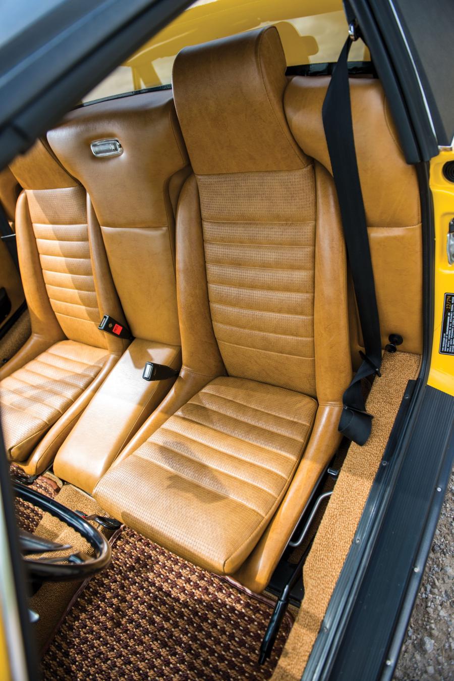 Интерьер Porsche 914 1970 года  (NA) (фото 21 из 40)